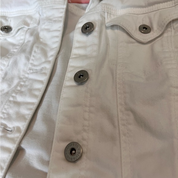 Cute white jacket - Picture 3 of 3